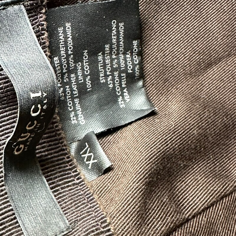 Gucci Monogram Webb Canvas Hat<br />
<br />
Size: XXL<br />
<br />
In very good condition.<br />
<br />
Does not come with the original dust bag or box.