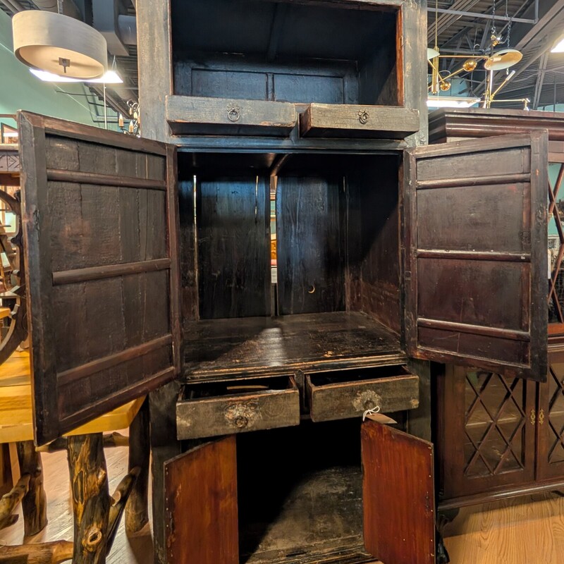Chinese Qing Dynasty, Mid 19th Century, Elm Wood
40.5 x 25.5 x 89.75h