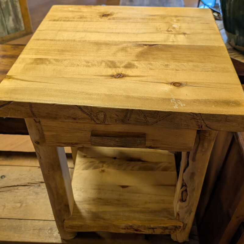 Rustic Pine Side, Drawer and Shelf<br />
21 x 21 x 27h