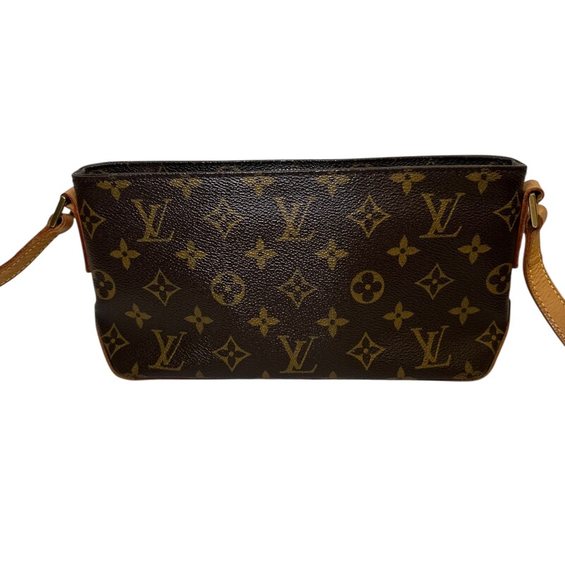 Louis Vuitton Trotteur Monogram Crossbody<br />
<br />
Dimensions:<br />
Base length: 9 in<br />
Height: 5 in<br />
Width: 2.75 in<br />
Drop: 22 in<br />
<br />
In very good condition. Light wear to leather.<br />
<br />
Does not come with the original dust bag or box.