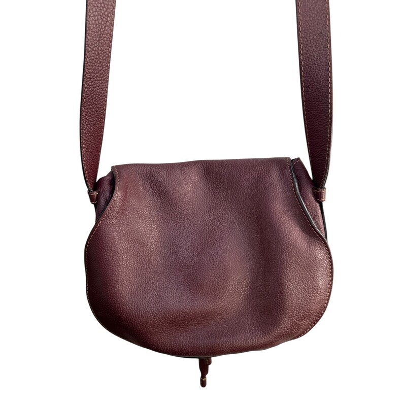 Chloe Marcie Medium Maroon Crossbody<br />
<br />
Code: 04-18-63-65<br />
<br />
Dimensions:<br />
Length: 12 in<br />
Height: 9.25 in<br />
Width: 4 in<br />
Drop: 20 in<br />
<br />
In good condition. Light creasing to the bottom of the handbag.  Wear to the strap.<br />
<br />
Does not come with the original dust bag or box.