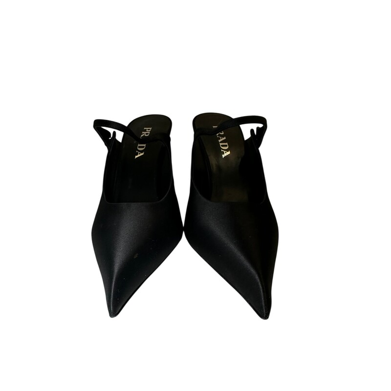 Prada Modellerie Pointed Satin Heels<br />
<br />
Size: 39<br />
<br />
In excellent/ very good condition. Light wear to the soles.<br />
<br />
Does not come with the original dust bag or box.