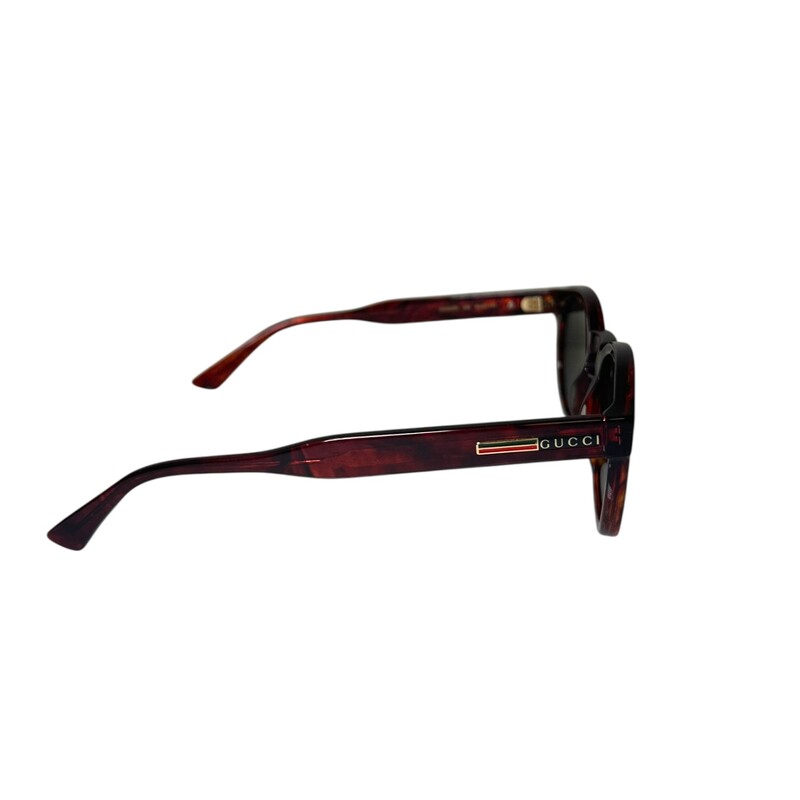 Gucci Havana Brown and Leather Sunglasses

Style Code:  GG0825S

In very good condition. Light scratching on the lenses.

Comes with original case. No box.