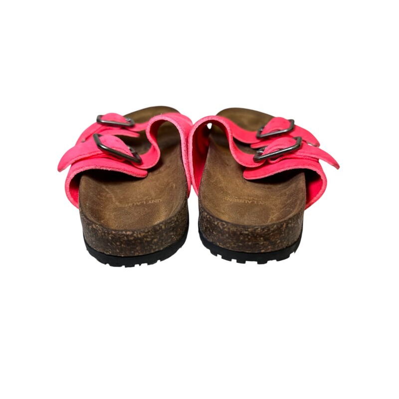 Saint Laurent Jimmy Sandals

Size: 35.5


In very good condition. Light wear to the suede.

Does not come with the original dust bag or box.