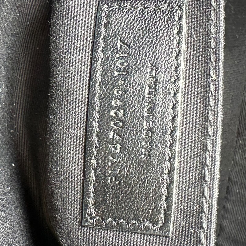 Saint Laurent Lou Calfskin Leather Camera Bag<br />
<br />
Serial Code: FLY470299.1017<br />
<br />
Dimensions: 8.5 L x 5.5 H inches<br />
<br />
In very good condition. Some surface scratches.<br />
<br />
Does not come with the original dust bag or box.