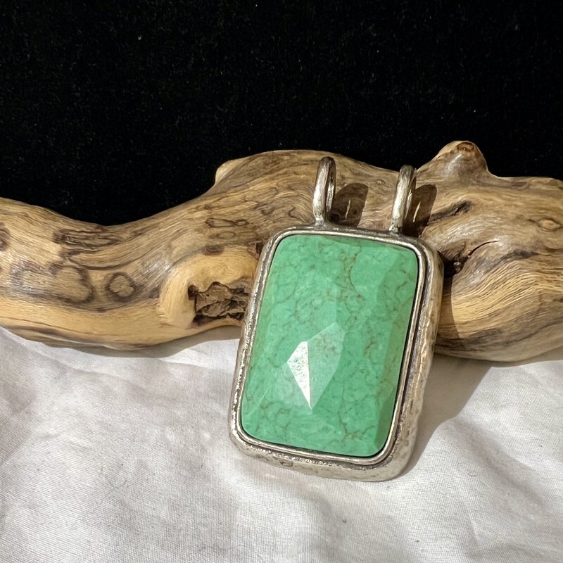 Faux Turquoise pendant