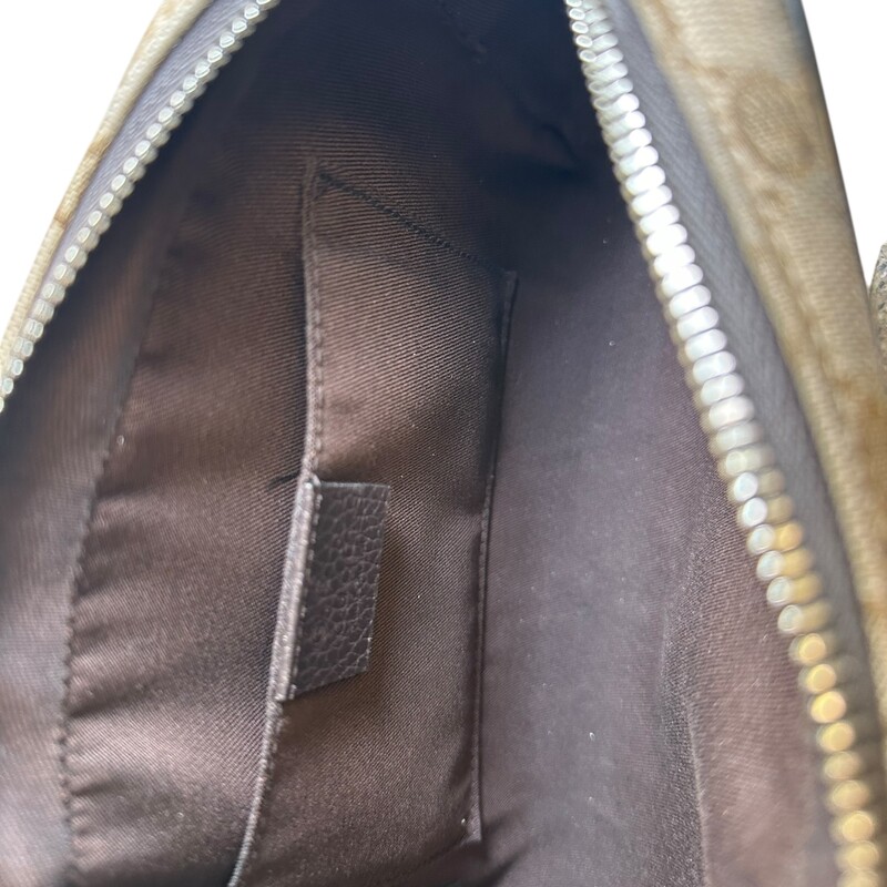 Gucci Monogram Belt Bag<br />
<br />
Code: 449174 486628<br />
<br />
Dimensions:<br />
Base length: 8.5 in<br />
Height: 5.5 in<br />
Width: 1.75 in<br />
Drop: 15 in<br />
<br />
In very good condition. Light scratching to the hardware. Light wear to the corner canvas.<br />
<br />
Does not come with the original dust bag or box.
