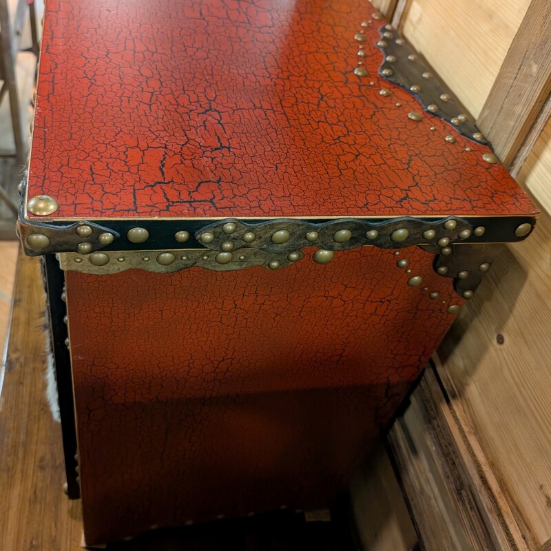 Hide Covered Side Table, Red, Door<br />
19 x 17 x 27h