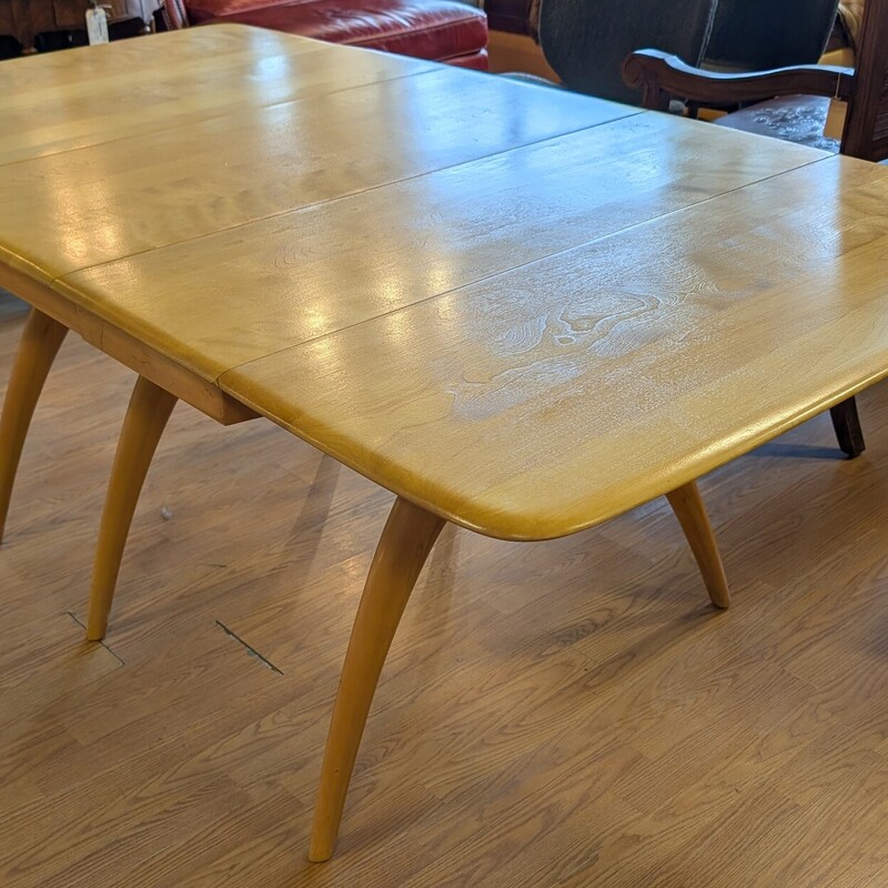 Heywood Wakefield Vintage Dining Table<br />
26w x 40d x 28.5h<br />
Dropleaves 16in<br />
2 Leaves 18in