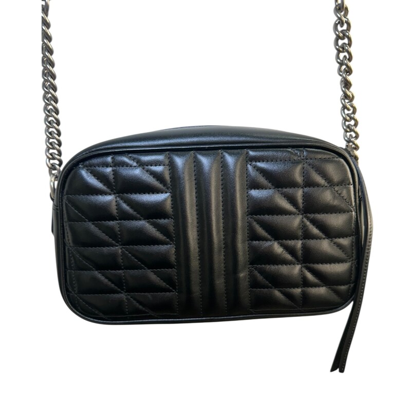 Gucci Matelasse Chain Leather Camera Bag<br />
<br />
Style Code:447632.493075<br />
<br />
Dimensions:9L x 6 H inches<br />
<br />
In excellent condition.<br />
<br />
Comes with the original dust bag and box.