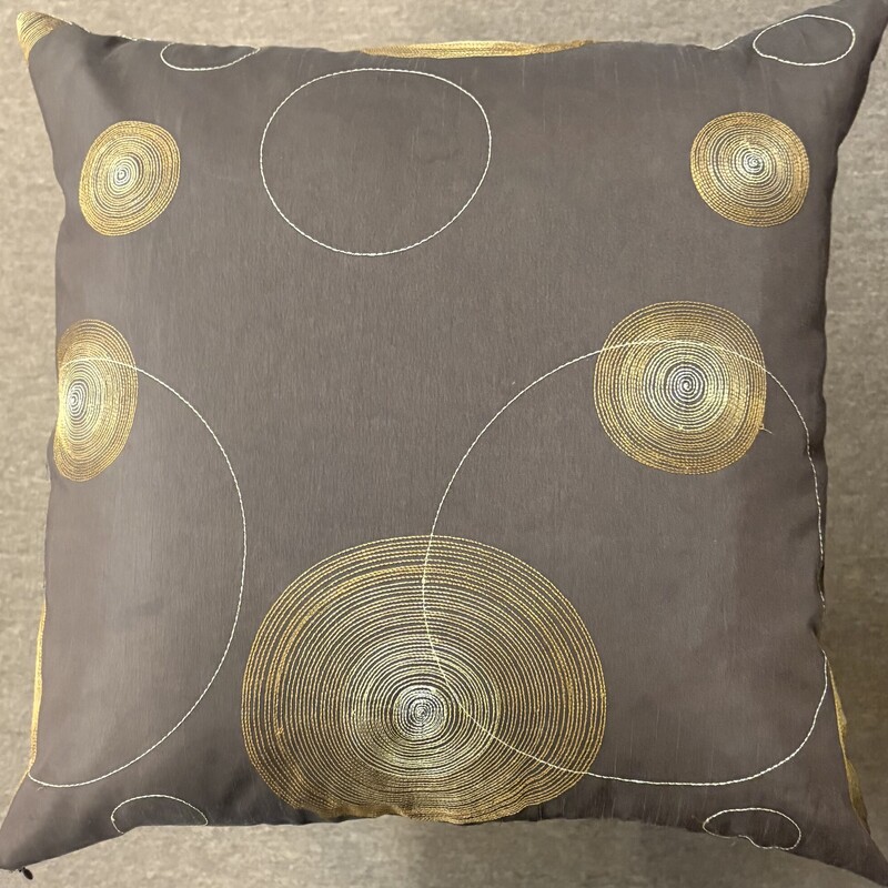 Silk Thread Circles Down