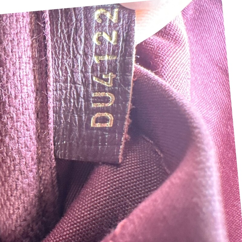 Louis Vuitton Mini Lin Speedy Bandouliere 30<br />
<br />
Date Code: DU4122<br />
<br />
Dimensions:12L x 9 H inches<br />
<br />
In very good condition. Minor marks on the canvas and hardware.<br />
<br />
 Does not come with the original dust bag or box.