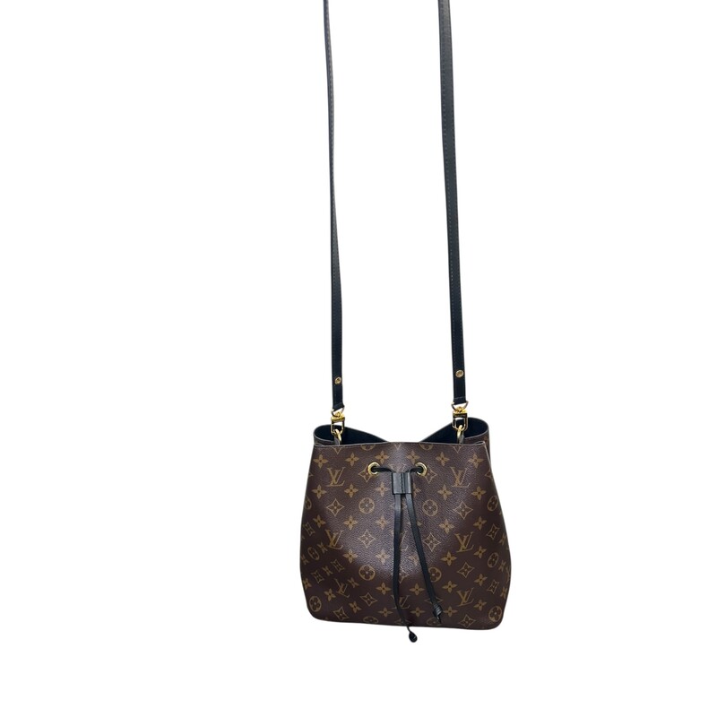 Louis Vuitton Neo Noe Monogram Black<br />
<br />
Code: TX0220<br />
<br />
Dimensions:<br />
Base length: 10.25 in<br />
Height: 10.25 in<br />
Width: 6.75 in<br />
Drop: 22.5 in<br />
<br />
In very good condition. Light wear to the interior.<br />
<br />
Does not come with the original dust bag or box.