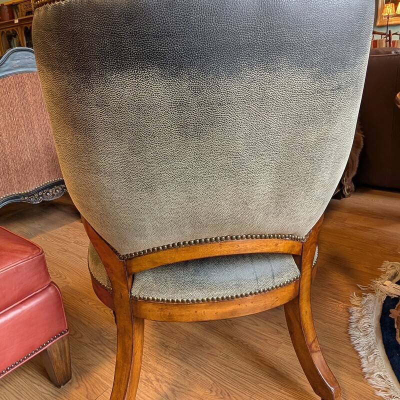 Round Pedestal Inlay Game Table, 4 Rolling Arm Chairs 24 x 24 x 40h<br />
54 Round