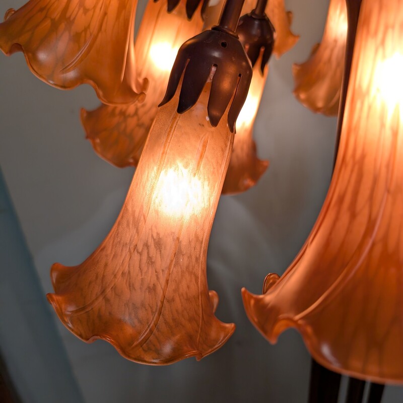 Tiffany Style Floor Lamp, Lily 12 Lights<br />
20 Round x 61h