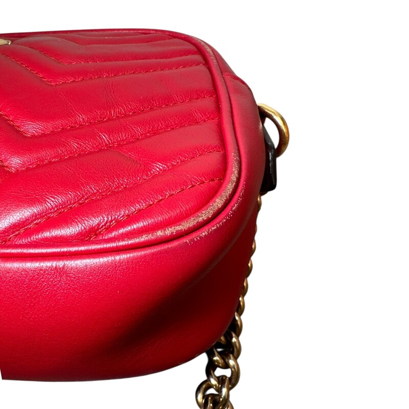 Gucci Marmont Camera Small Handbag<br />
<br />
Code: 447632 204991<br />
<br />
Dimensions:<br />
9.5W x 5H x 3D<br />
<br />
In fair condition. Major staining to the interior. Major scratching to the hardware.<br />
<br />
Does not come with the original dust bag or box.