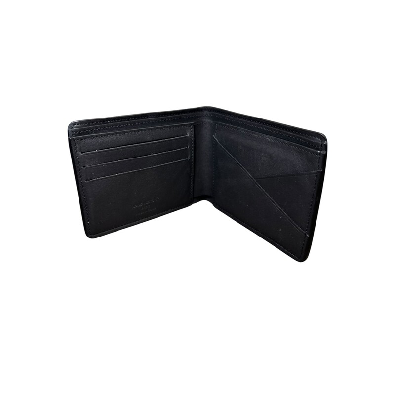 Louis Vuitton Shadow Multiple leather Wallet

Date Code: Microchip

Base length: 4.75 in

Height: 3.5 in

Width: 0.75 in

In very good condition. Some creassing of the leather and corner flapping of the wallet

Comes with the original dust bag and box.