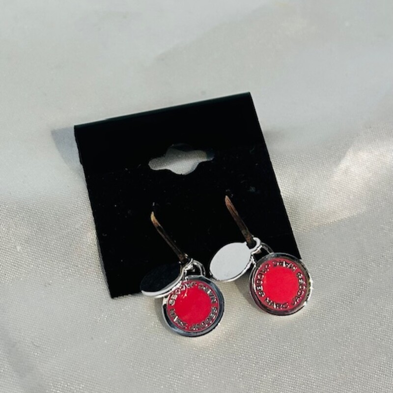 Marc Jacobs Dainty Enamel