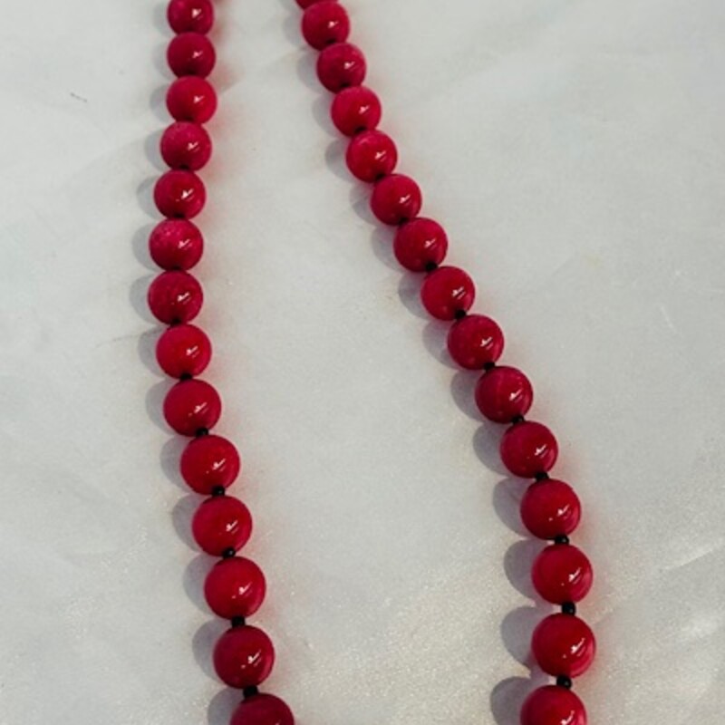 925 Bead Flower Ball Pendant Necklace
Red Black Silver Size: 17.5L