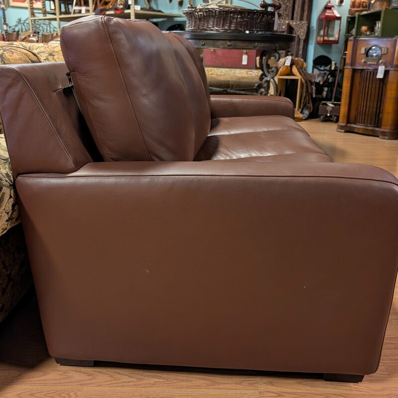 American Leather 3 Cushion Sofa, Tabacco Brown<br />
81w x 36d x 36h