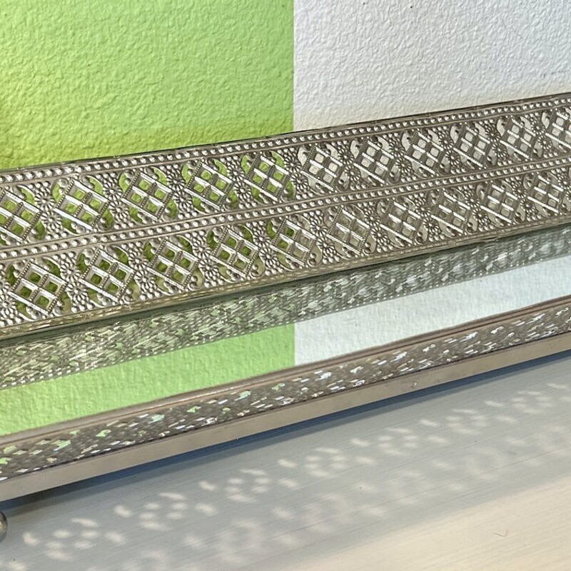 Tray Mirrored Filigree