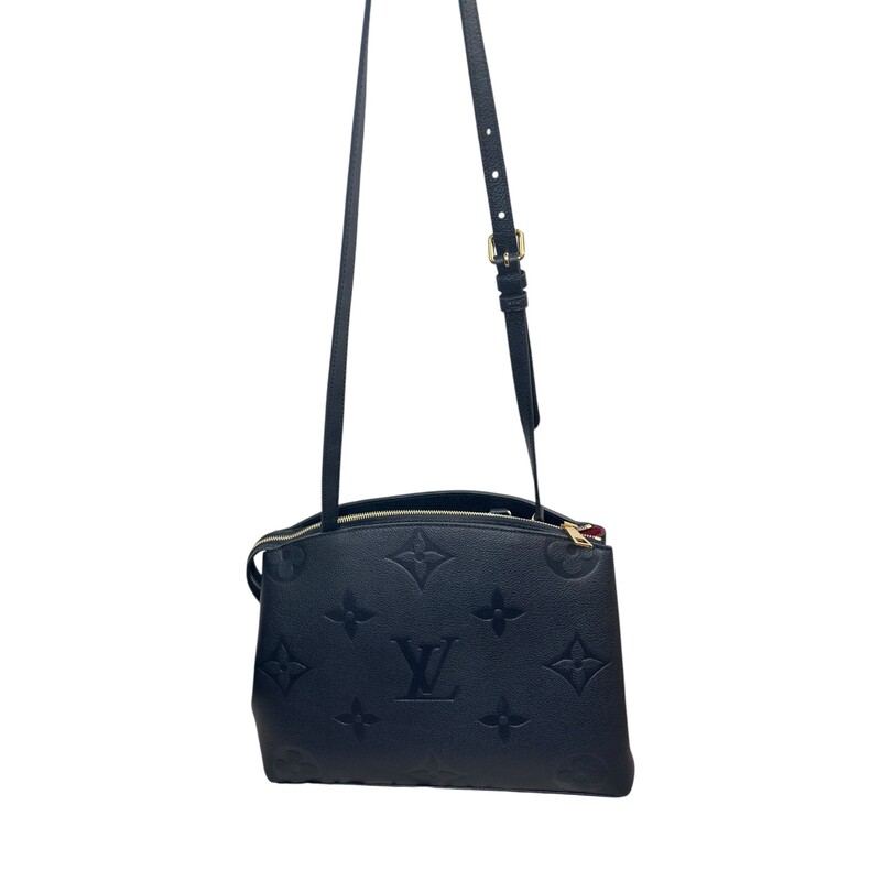 Louis Vuitton Grand Palais Emperiente Black<br />
<br />
Chipped<br />
<br />
Dimensions:<br />
13.4 x 9.4 x 5.9 inches<br />
(Length x Height x Width)<br />
<br />
In excellent condition. Light scuffs to the corners. Comes with the lock, keys and long strap.<br />
<br />
Comes with the original dust bag and box.