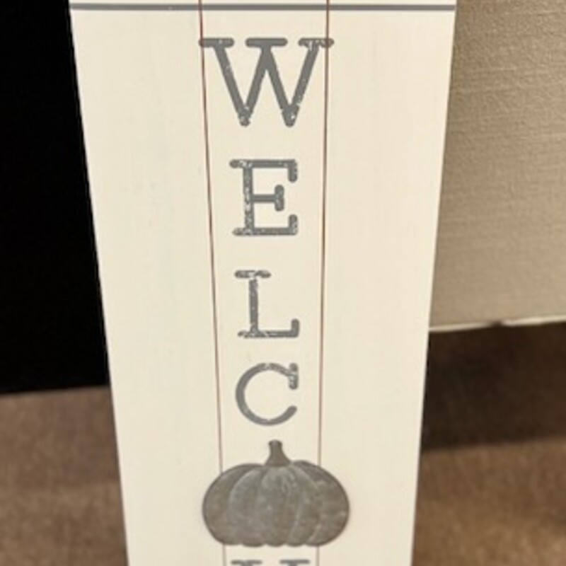 Welcome Pumpkin Sign