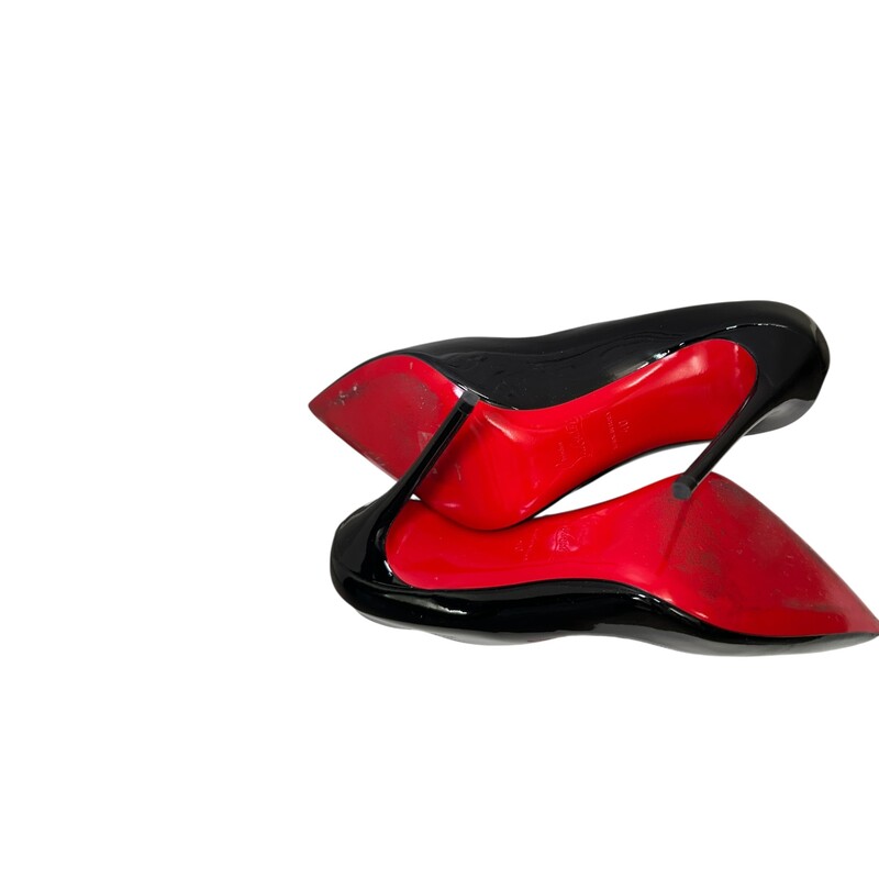 Louboutin Hot Chick 100 Black<br />
<br />
Size: 40<br />
<br />
In excellent condition. Light scuffsing to the bottom of the soles.<br />
<br />
Comes with the original dust bag and box.