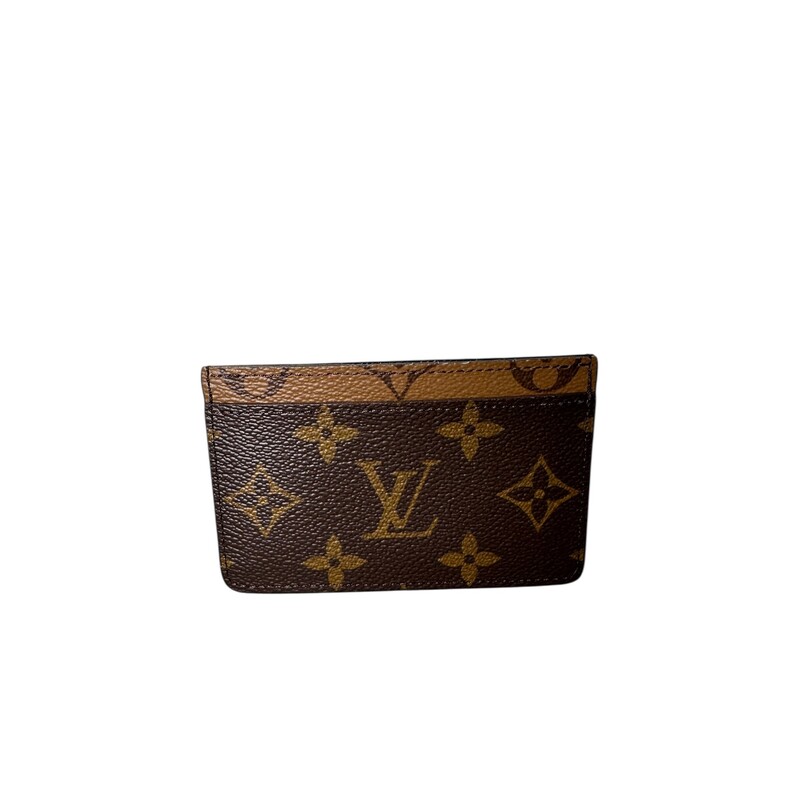 Louis Vuitton Reverse Card Holder

Date Code: Microchip

Dimensions: 4 L x 2.5 H inches

In excellent condition. Like new

Comes with the orginal dust bag and box.