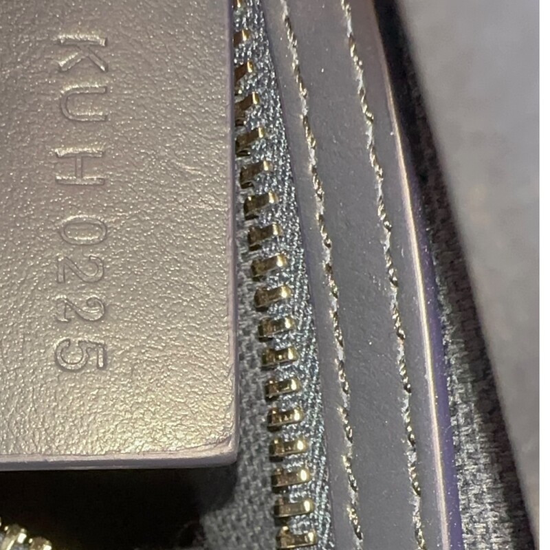 Givenchy Lock Antigona Mini Denim<br />
<br />
Code: KUH0225<br />
<br />
Dimensions:<br />
8.5W x 7.5H x 5D<br />
3 handle drop<br />
18-21 strap drop<br />
<br />
In very good condition. Light mark to the front of the handbag.<br />
<br />
Does not come with the original dust bag or box.