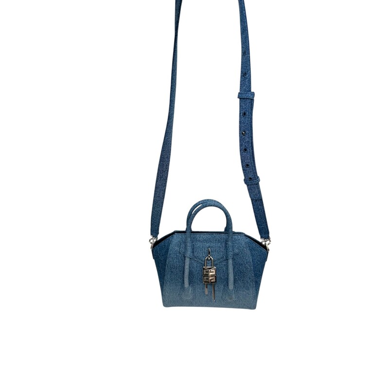 Givenchy Lock Antigona Mini Denim

Code: KUH0225

Dimensions:
8.5W x 7.5H x 5D
3 handle drop
18-21 strap drop

In very good condition. Light mark to the front of the handbag.

Does not come with the original dust bag or box.