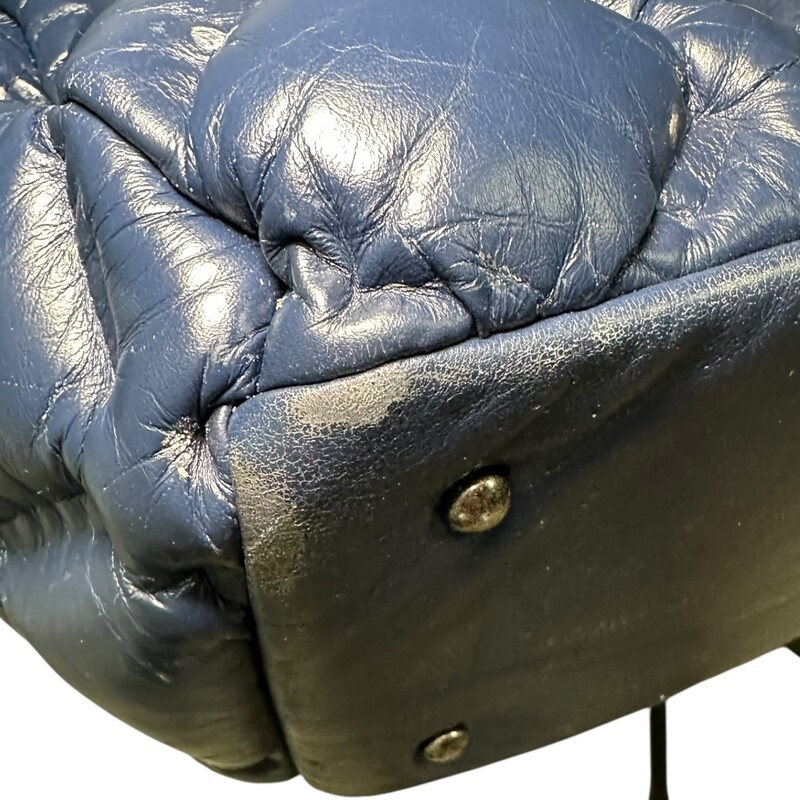 Chanel Chesterfield Quilted Leather GST XL Tote<br />
<br />
Serial Code:234****<br />
<br />
Dimensions:18 L X 13 H inches<br />
<br />
In good condition. Some marks on the bottom of the bag and corner wear.<br />
<br />
Does not come with the original dust bag and and box.