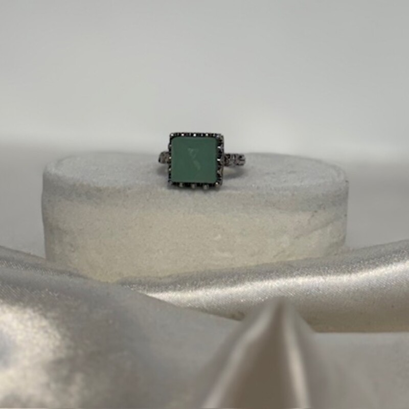 925 Sq Green Stone