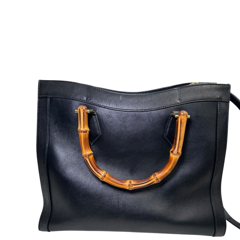 Gucci Diana Leather Tote Medium Black Tote

Code: 655658 525040

Dimensions:
Length: 13.75 in
Width: 5.25 in
Height: 11.25 in
Drop: 4 in
Drop: 17 in
Drop: 21 in

In very good condition. Light wear to the trim and to the leather. Some coner wear.

Comes with the original dust bag. No box.