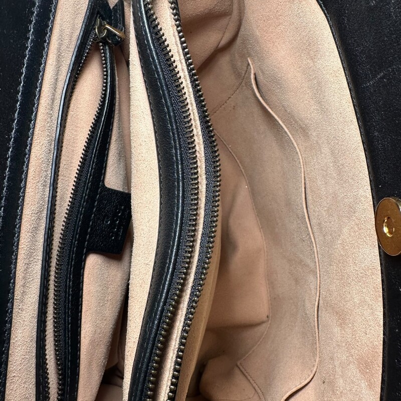 Gucci Diana Leather Tote Medium Black Tote<br />
<br />
Code: 655658 525040<br />
<br />
Dimensions:<br />
Length: 13.75 in<br />
Width: 5.25 in<br />
Height: 11.25 in<br />
Drop: 4 in<br />
Drop: 17 in<br />
Drop: 21 in<br />
<br />
In very good condition. Light wear to the trim and to the leather. Some coner wear.<br />
<br />
Comes with the original dust bag. No box.