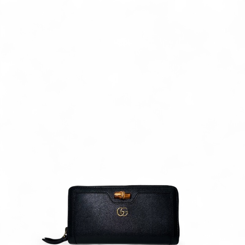 Gucci Diana Continenta Zip Around Wallet

Code: 658634 562600

Dimensions:
7.5inx4inx1in

In very good condition. Light wear to the leather.

Does not come with the original dust bag or box.