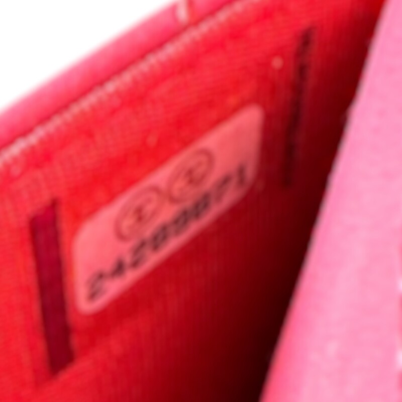 Chanel Trendy CC Wallet on Chain Coral<br />
<br />
Code: 2428****<br />
<br />
Dimensions:<br />
Base length: 7.5 in<br />
Height: 4.75 in<br />
Width: 1.75 in<br />
Drop: 25 in<br />
<br />
In very good condition. Light imprinting to the back of the leather from the chain.<br />
<br />
Comes with the original dust bag. Nox box.