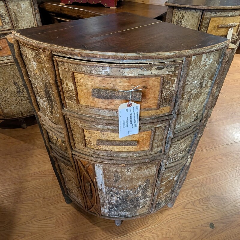 Twig & Bark Corner W/Door