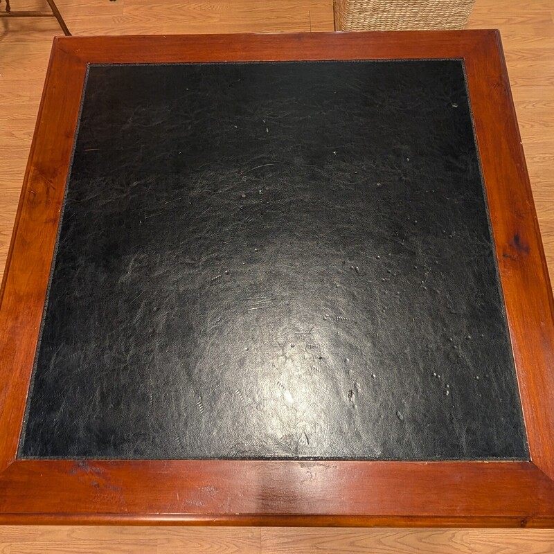 Wood Game Table W/2 Drawer, Black Leather Top<br />
32 x 32 x 30