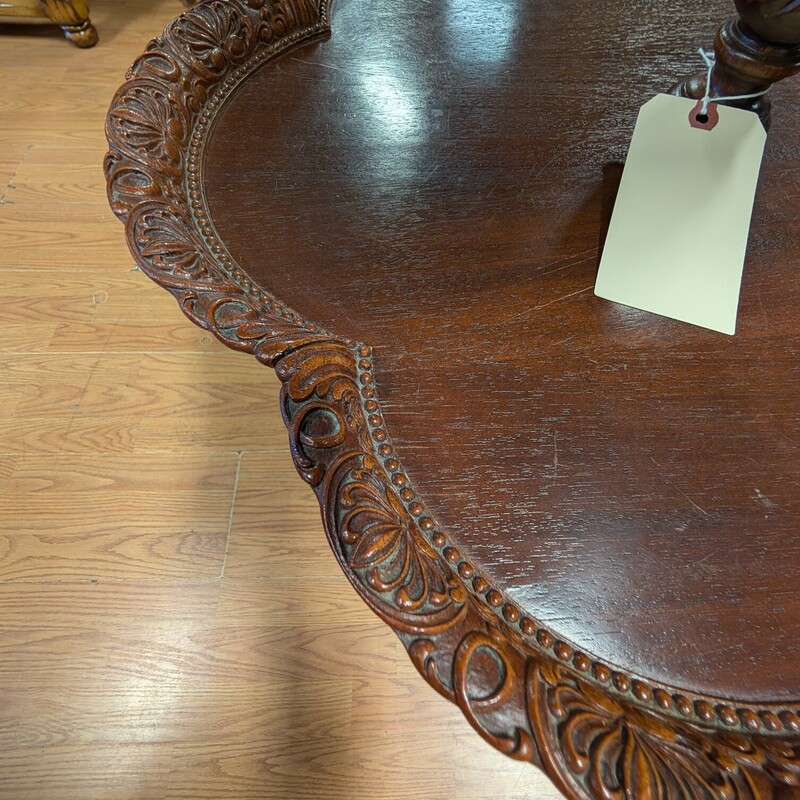 2 Tier Wood Traditional Pie Crust Table, 3 Leg<br />
24 x 33h