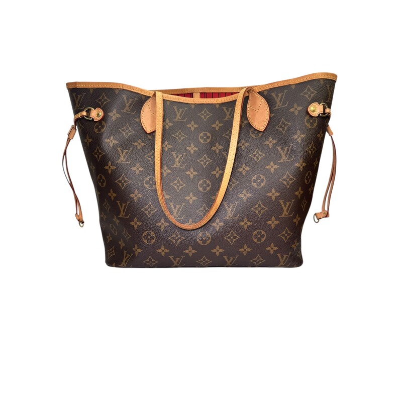 Louis Vuitton Neverfull MM Monogram

Date Code: chipped

Dimensions:
12.2 x 11 x 5.5 inches
(Length x Height x Width)

In very good condition. Light marks on the inside and outside. Does not come with the pochette insert.

Comes with the original dust bag. No box.