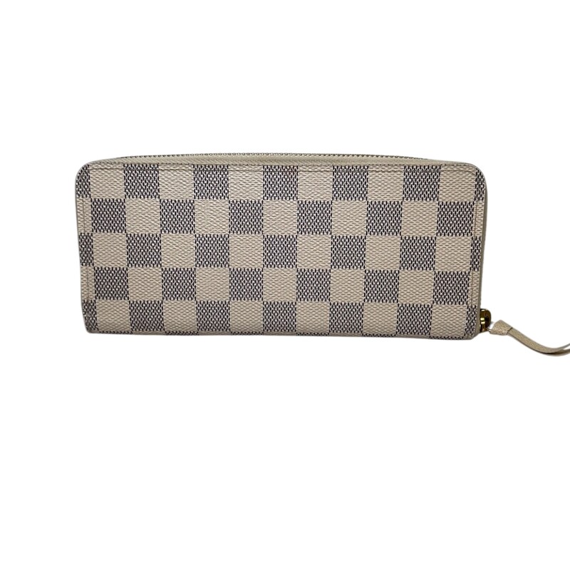 Louis Vuitton Clemence Damier Azur<br />
<br />
Date Code: GI4116<br />
<br />
Dimensions:<br />
7.9 x 3.5 x 0.8 inches<br />
(Length x Height x Width)<br />
<br />
In very good condition. Light wear on the zipper and around the edge.<br />
<br />
Comes with the original dust bag. No box.