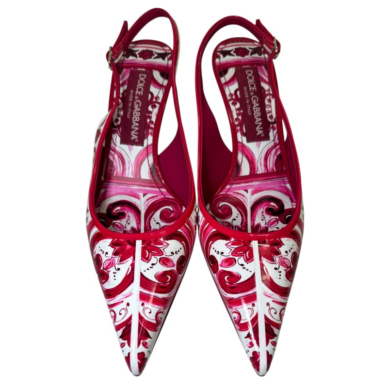Dolce & Gabbanab Majolic Pink Slingbacks<br />
<br />
Size 38.5<br />
<br />
Serial Code: CG0639<br />
<br />
In very good condition. Pen marks on the bottom of the right shoe.<br />
<br />
Does not come with the oriignal dust bag or box.