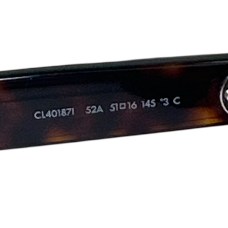 Celine CL40187I Tortise Sunglasses<br />
<br />
Light scratching to the lens.<br />
<br />
Comes with the original case and dust bag.