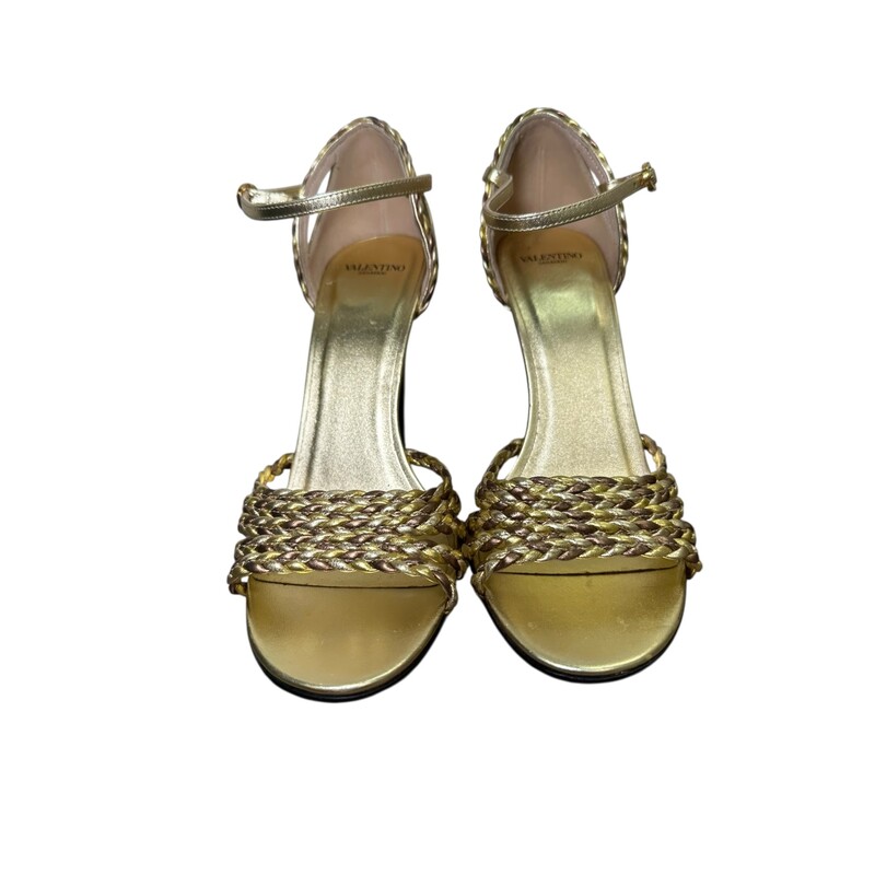 Valentino Hi Dolly Leather Gold Heels<br />
<br />
Size: 39.5<br />
<br />
In very good condition. Light scuffs to the leather on backs.<br />
<br />
Does not come with the original dust bag oro box.