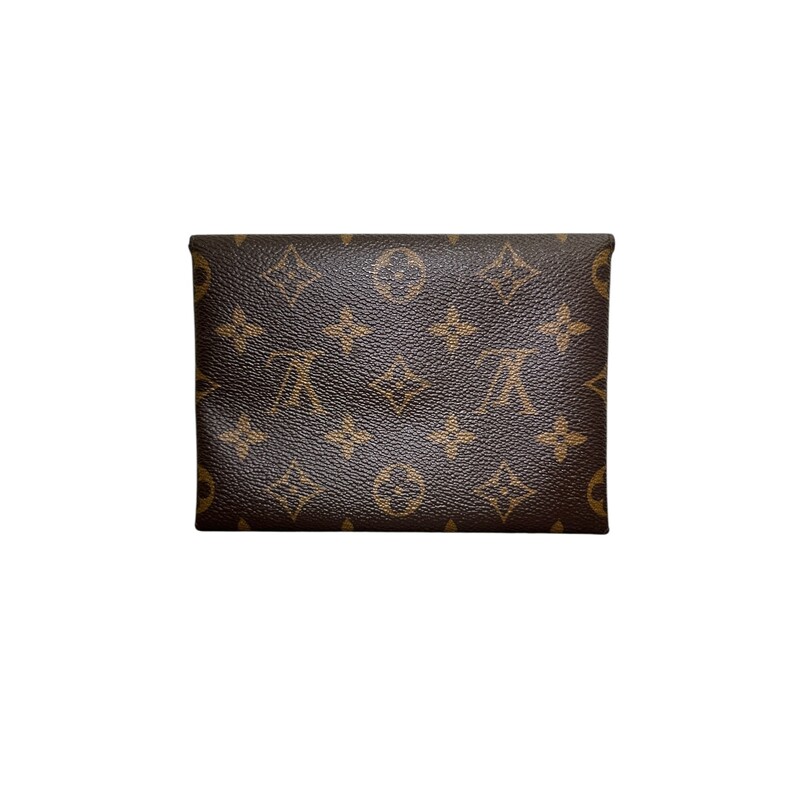 Louis Vuitton Kirigami Monogram Pouch<br />
<br />
Dimensions:6.25 L X 4.5 H inches<br />
<br />
In very good condition. Some scratching on the hardware. Marking on inside.<br />
<br />
Does not come with the original dust bag or box.