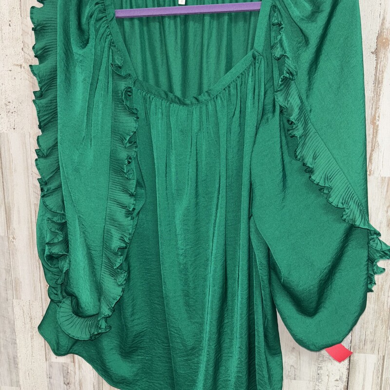 18/20w Green Ruffle Top