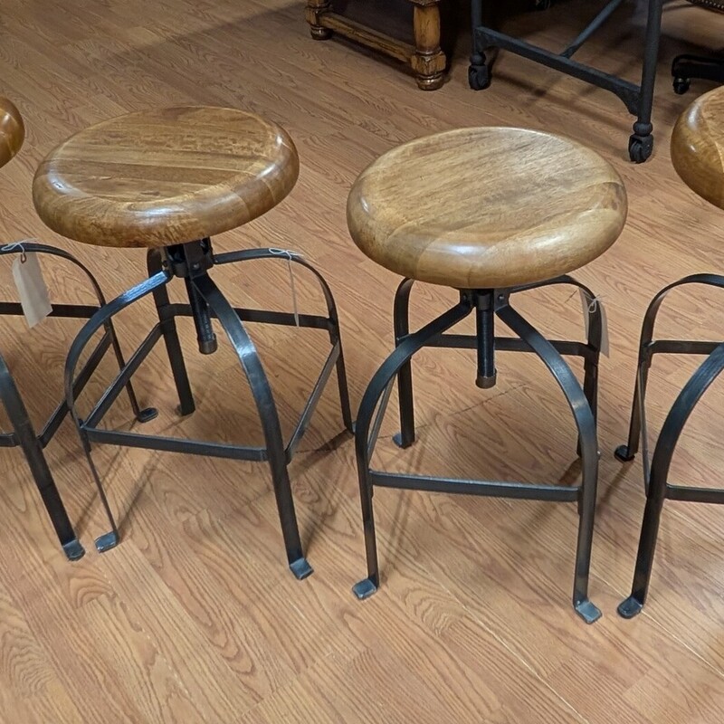 Adjustable Metal & Wood
24.5-29.5
14 Round
