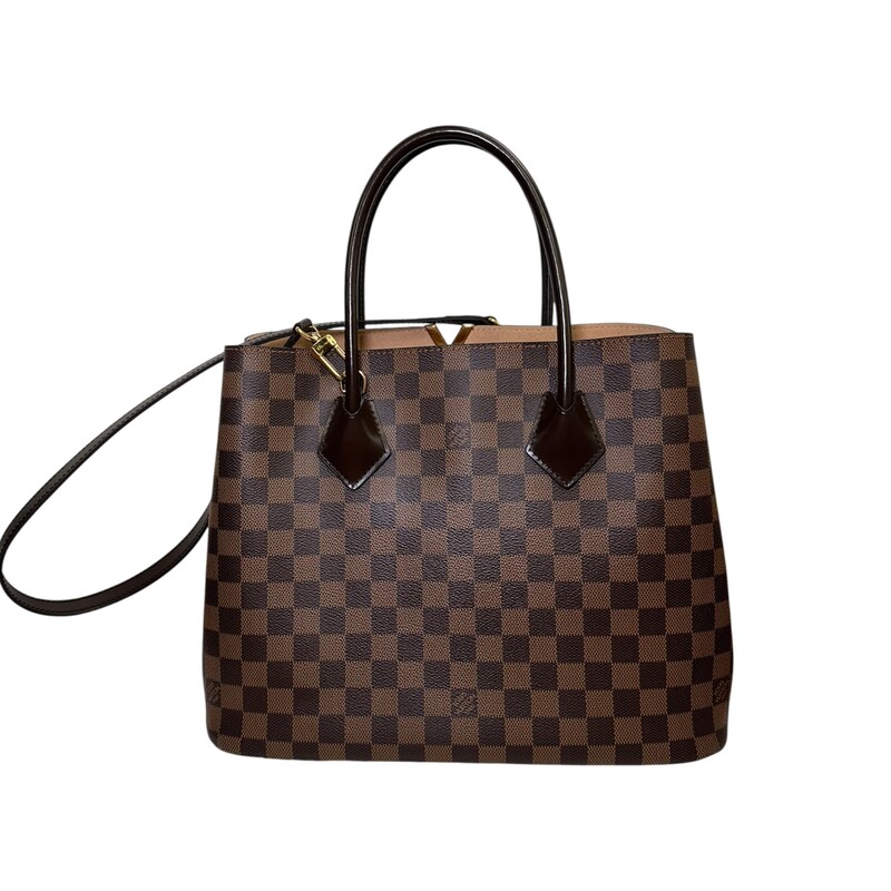 Louis Vuitton Kensington Damier Tote With Crossbody

Date Code:DU3147

Dimensions:
Handle Drop: 4.5 in
Height: 10.25 in
Width: 13.25 in
Depth: 6 in

In very good condition. Minor scratching on the hardware.

Does not come with the original dust bag or box.