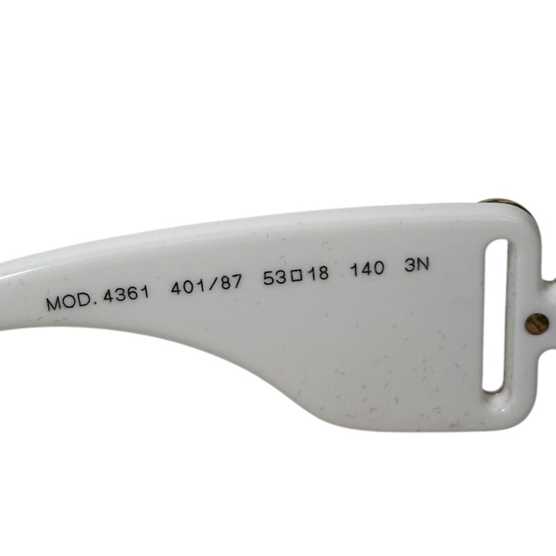 Versace Mod 4361 White Sunglasses<br />
<br />
In very good condition. Light wear to the lens.<br />
<br />
Comes with the case and box.